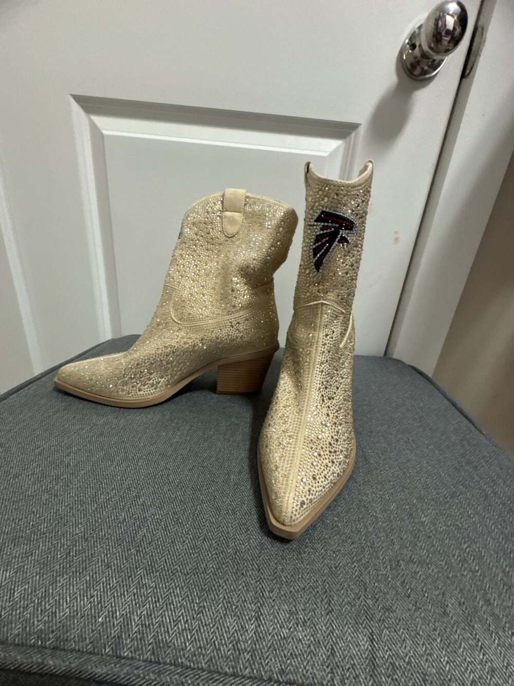 Atlanta Falcons Cuce Women's Crystal Ankle Cowgirl Boots